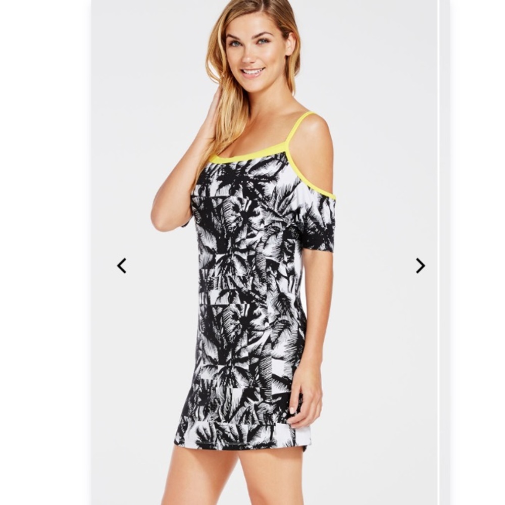NWT Fabletics Cold Shoulder Tina Dress